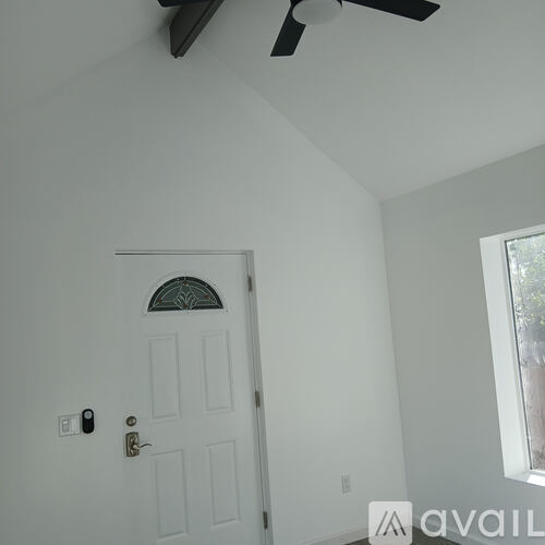 3438 El Camino Way, Unit B Rental photo 3